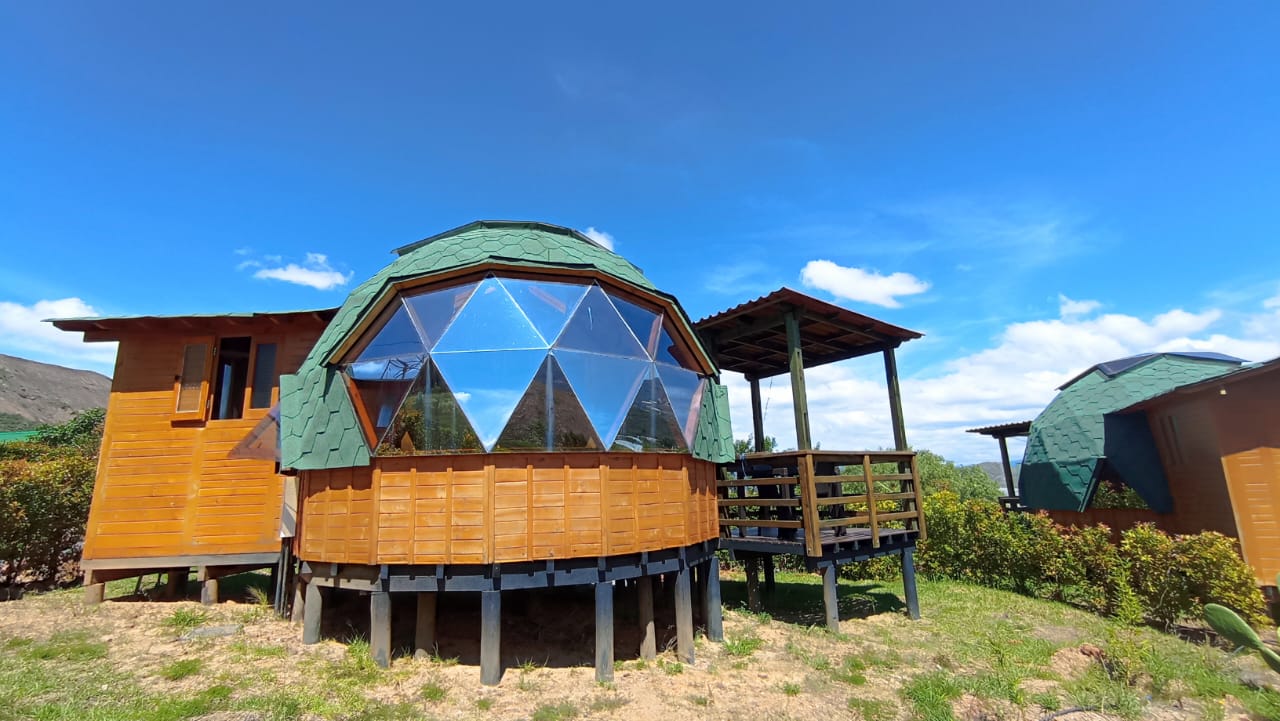 Domo TUNA en Los Nopales, alojamiento para 2 personas en glamping en Villa de Leyva